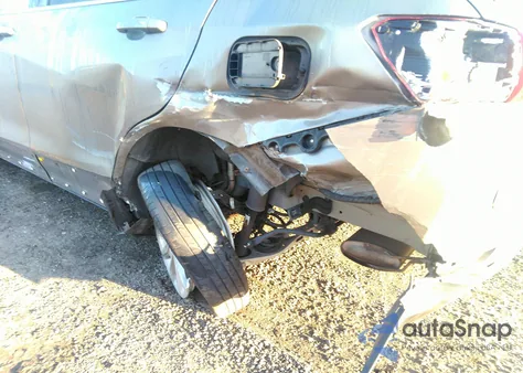 2018 Chevrolet Equinox Lt z USA, uszkodzony, nr VIN 3GNAXJEV3JS563331